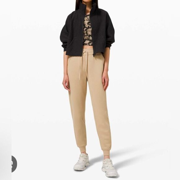 Lululemon High Rise Scuba Joggers 
Trench - Picture 1 of 12